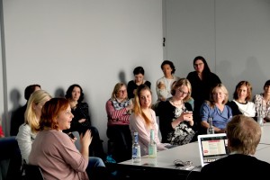Eltern-Blogger - Eltern.de-Blogger-Eltern_Blogs-denkst-Bilder_urbia.de-Panel-Diskussions_Runde3