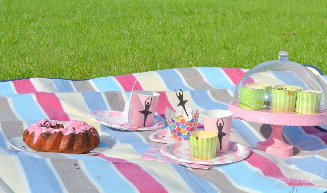 kleine Ballerinas wenn-kleine-ballerinas-geburtstag-feiern_kindergeburtstag-maedchengeburtstag_picknick kleine Ballerinas wenn-kleine-ballerinas-geburtstag-feiern_kindergeburtstag-maedchengeburtstag_picknick