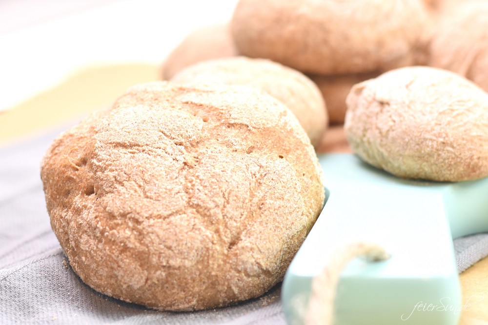 Brötchen _5-Schritte-fuer-schnelle-Sonntagsbroetchen