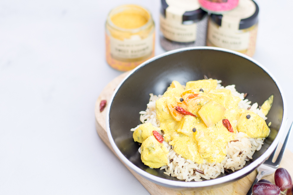 Ein fruchtiges Haehnchen-Mango-Curry-mit Kokosmilch ist super schnell gemacht und schmeckt herlich. Ein Rezept aus meiner Kueche.