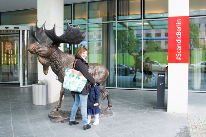 Familienfreundlich und nachhaltig und das in der Großstadt geht nicht? Doch und ich hab es getestet. Im Scandic Hotel Berlin Potsdamer Platz.