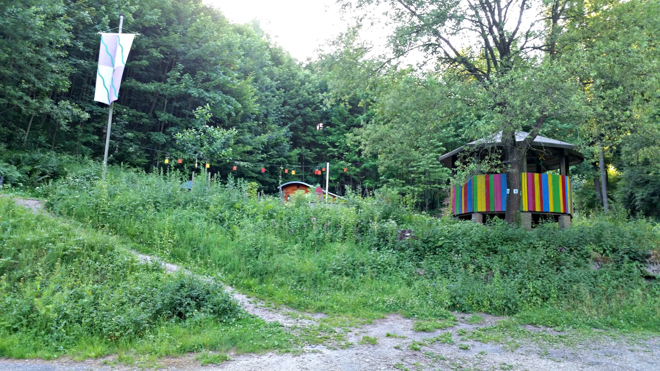 Pro und Contra für die Betreuung im Waldkindergarten. Eine Liste voller Anhaltspunkte und Gedanken einer Mutter für ihr Kind.