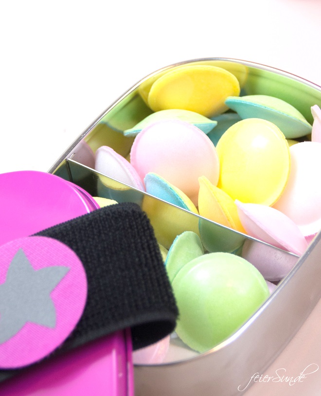Auf feierSun.de zeige ich heute GeSCHENke zur Einschulung und kläre damit die Frage: was kommt in die SCHULTüTE? Was war bei uns in der Schultüte. Unsere GeSCHEnKE, iDeeN & ANReGUNGeN. Und Süßes darf auch nicht fehlen.
