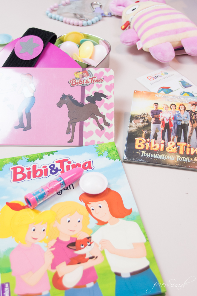 Auf feierSun.de zeige ich heute GeSCHENke zur Einschulung und kläre damit die Frage: was kommt in die SCHULTüTE? Was war bei uns in der Schultüte. Unsere GeSCHEnKE, iDeeN & ANReGUNGeN. Bibi & Tina begleiten und in den Schulalltag 