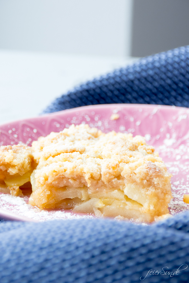Auf feierSun.de gibt es heute (m)ein Rezept für ApPLe CRuMbLE. Perfekt zwischen Spätsommer & Herbst. #AppleCrumble