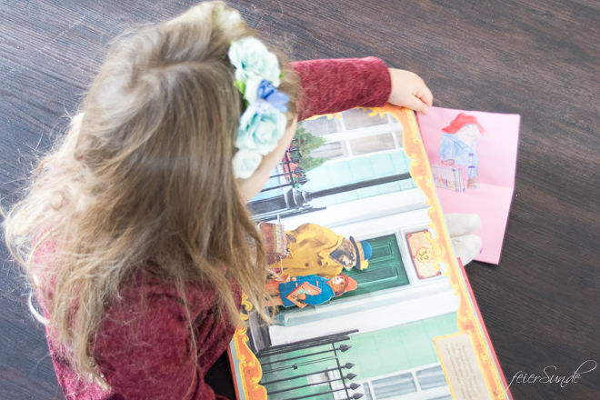 Ein super einfaches DiY für eine Pop-Up-Karte als Einladung zur AuSzEit mit Paddington 2. Mit dem Kinostart für gemeinsame Pausen und einen Blick in das Pop-Up-Buch des Filmes // Familienzeit auf feierSun.de