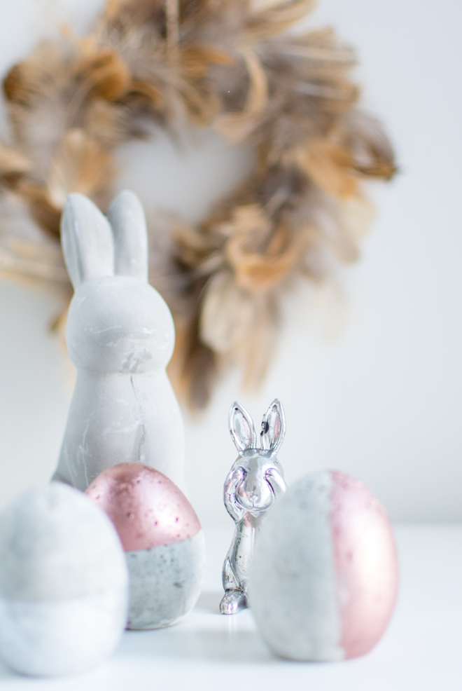 Moderne Osterdekoration aus Beton: Betoneier als ausgefallen Dekoration für den Frühling und Ostern. Basteln mit Beton ist ganz einfach und macht Freude. Osterdekoration einfach selber machen. Für Ostern basteln mit Kindern. Osterbasteln. Basteln für Ostern. Ostergeschenk. DIY Bastelanleitung. DiY | #feierSun #feierSunDiY #basteln #Ostern #Frühling #Springdeko #Beton