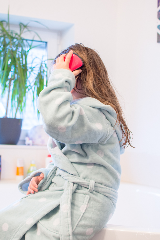 Kinder-Kleidung mieten statt kaufen. Babykleidung und Kinderkleidung mieten mit Tchibo Share geht das ganz einfach. Nachhaltig und günstig. Geld sparen Kindersachen weitergeben. Einfach mieten. Einfache Auswahl von schöner Kinderkleidung. Weil Kinder schnell wachsen. Schöne Kindermode mieten. #feierSun #feierSunMode #Mode #Kindermode #Bademantel