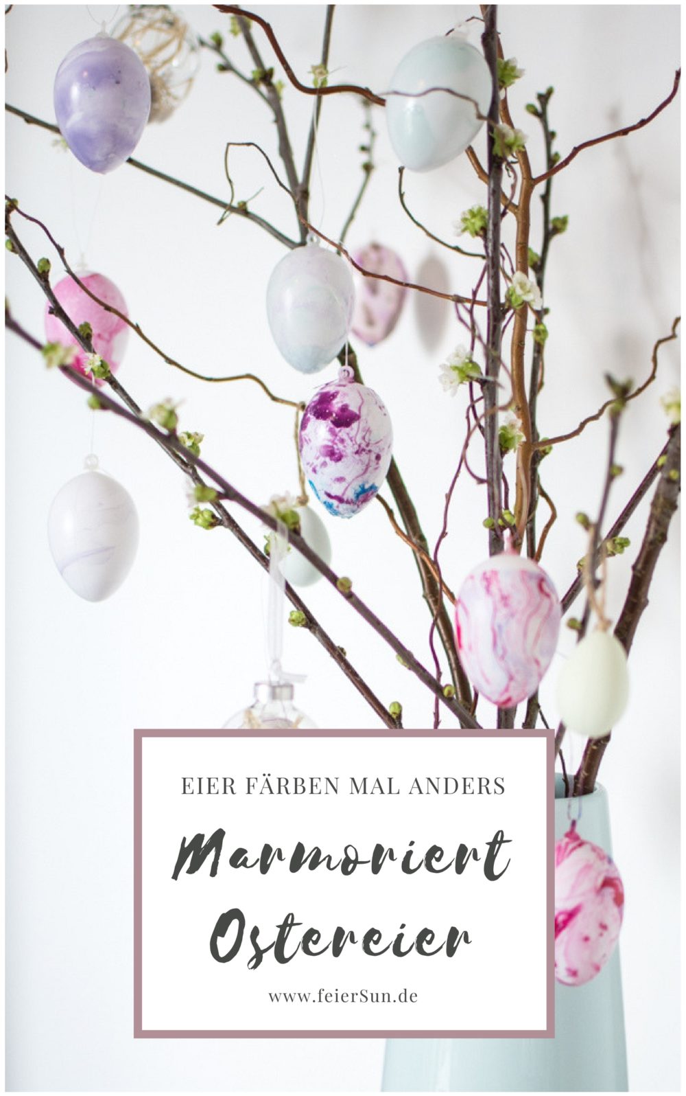 Der Oster - Trend | Ostereier färben mal anders: Mein DIY marmorierte Ostereier mit Nagellack ganz einfach selber machen und jedes Osterei ist ein Unikat. Haltbare Ostereier für jeden Geschmack. #feierSun #feierSunDIY #Ostereier #Ostern #selbermachen #Osterbasteln #DiY #bASTELNMITKINDERN