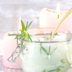 Ein Peeling aus ganz natürlichen Zutaten die du garantiert im haus hast? Perfekt als kleines Geschenk. Muttertag, Valentinstag oder einfach so. Auszeit, Beautytime und das mit Naturkosmetik und meinem Körperpeeling jeder Zeit. | #feierSun #Naturkosmetik #feierSunDiY