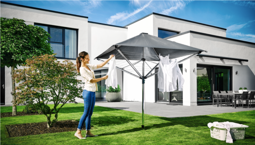 Die erste Wäschespinne mit Dach die LinoProtect 400 von Leifeit im Praxistest. Tipps für das Wäschetrocknen im eigenen Garten.