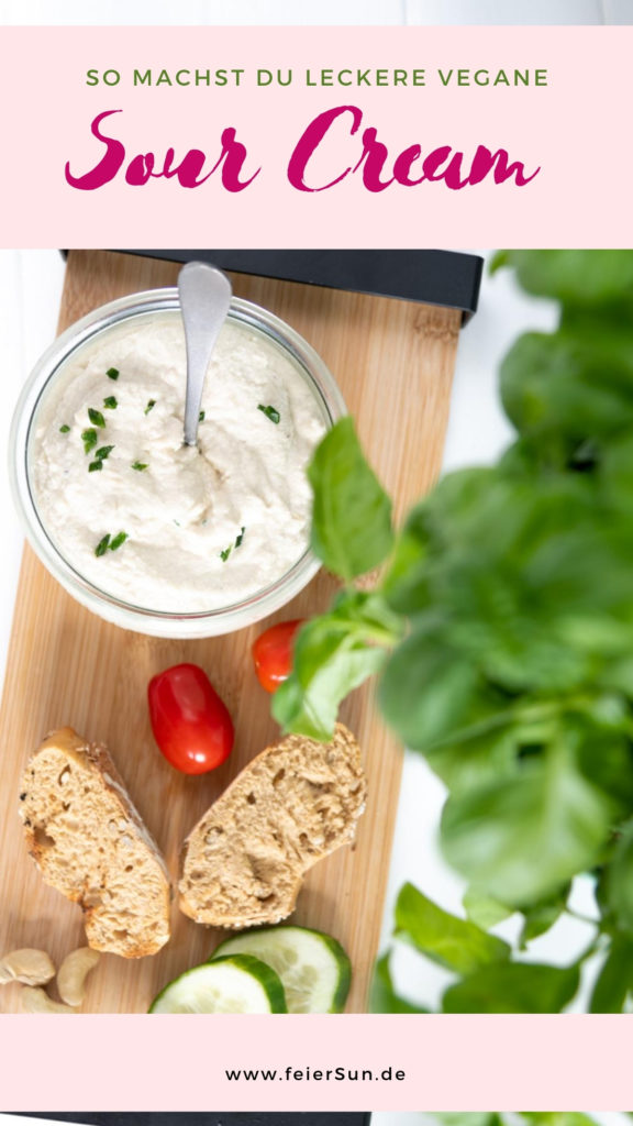 Vegane Sour Cream! Denn zu lange habe ich Sour Cream vermisst, bis ich gemerkt habe, wie einfach man sie selbst machen kann. Vegan. Milchfrei, glutenfrei und super lecker!
