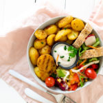 Vegane Sour Cream! Denn zu lange habe ich Sour Cream vermisst, bis ich gemerkt habe, wie einfach man sie selbst machen kann. Vegan. Milchfrei, glutenfrei und super lecker!